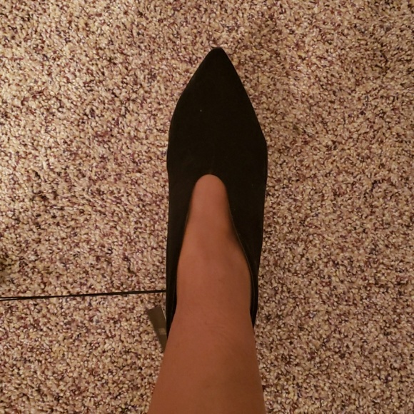 Velvet Booties - Picture 5 of 6